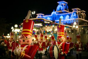 mickey's-very-merry-christmas-party