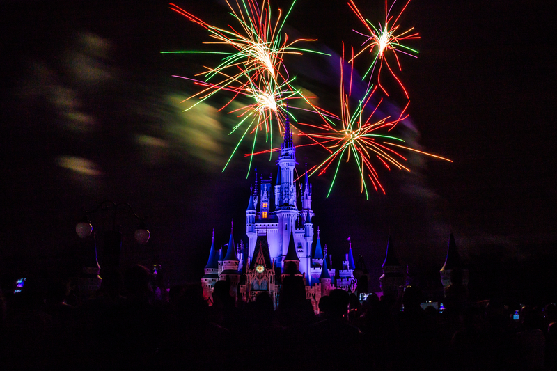 magic-kingdom-fireworks