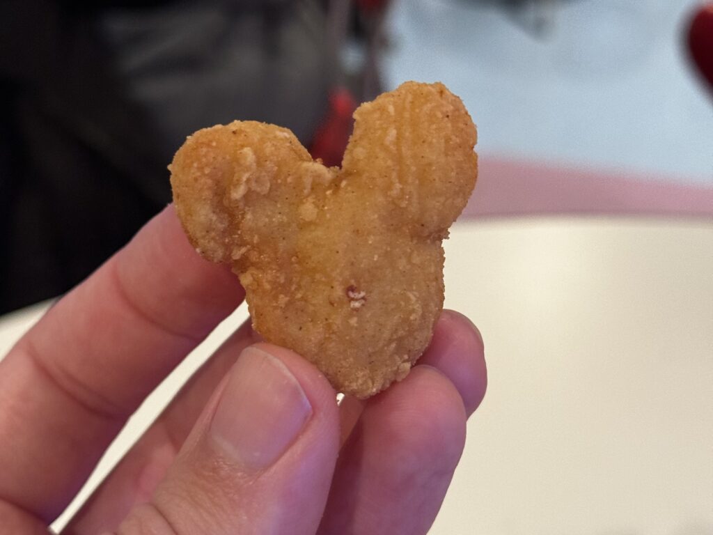 tokyo-disneyland-mickey-shaped-chicken-nuggets